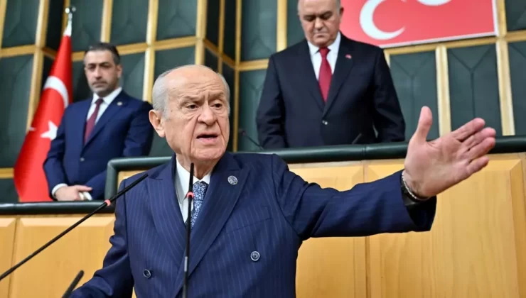 Bahçeli, Dervioğlu’nun fırlattığı idam ipini makam odasına astı