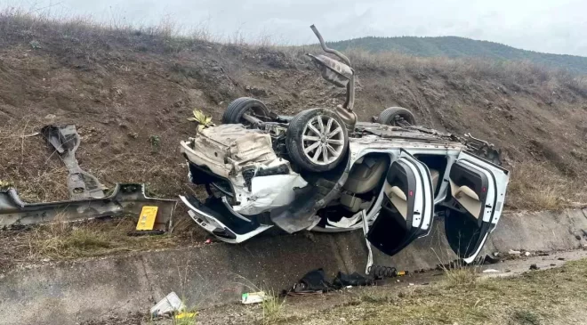 Tokat’ta Milyonluk Audi Takla Attı