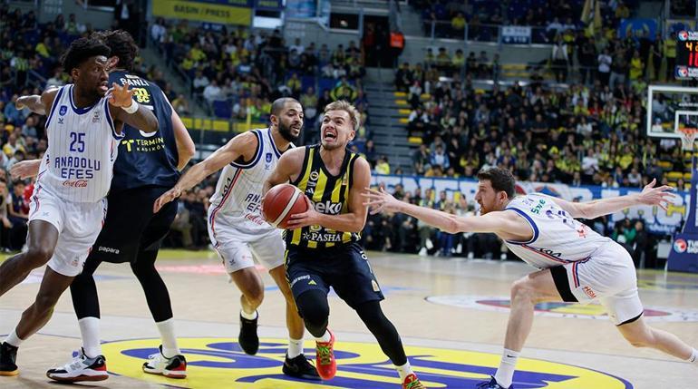 (ÖZET) Fenerbahçe Beko - Anadolu Efes maç sonucu: 86-72 | Derbide kazanan Fenerbahçe