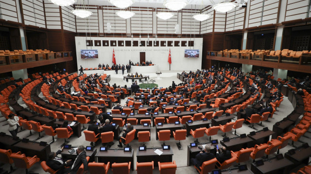 TBMM’de ‘etki ajanlığı’ ile ilgili yasa teklifi geri çekildi