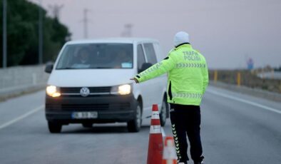 Bakan Yerlikaya duyurdu: Bir haftada  2 Milyon 835 bin araç denetlendi