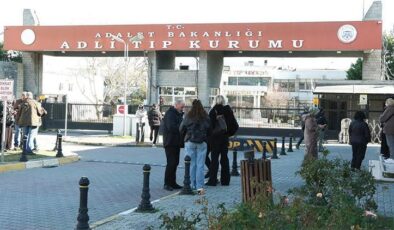 Beylikdüzü’nde otoparkta tartıştıkları kişinin önünü kesip silahla ateş açtılar: 1 ölü