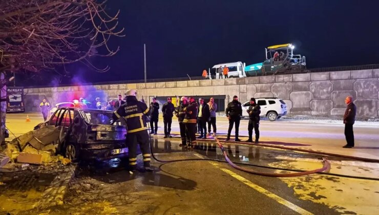 Edirne’de Otomobil Yangınında 4 Kişi Hayatını Kaybetti