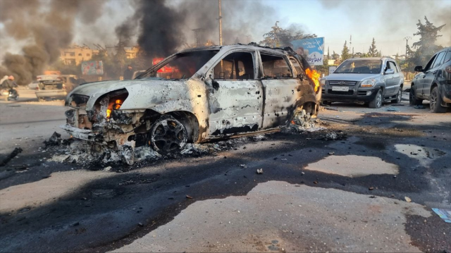 Halep ve İdlib'i rejim güçlerinden meydan muhalif gruplar Hama şehir merkezine ulaştı