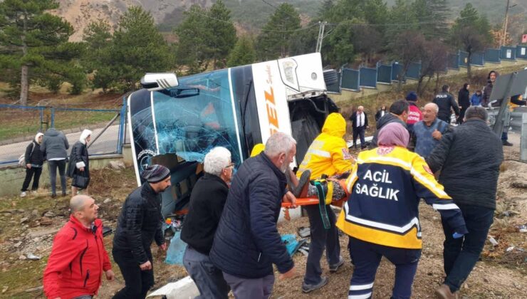 Isparta Eğirdir’de yolcu otobüsü devrildi! Çok sayıda yaralı var