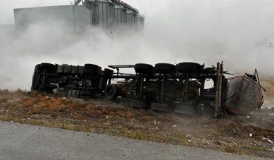 Konya’da korkunç kaza! Asit tankeri devrildi: 1 can kaybı