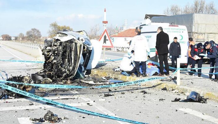 Konya’da korkunç kazada 3 can kaybı