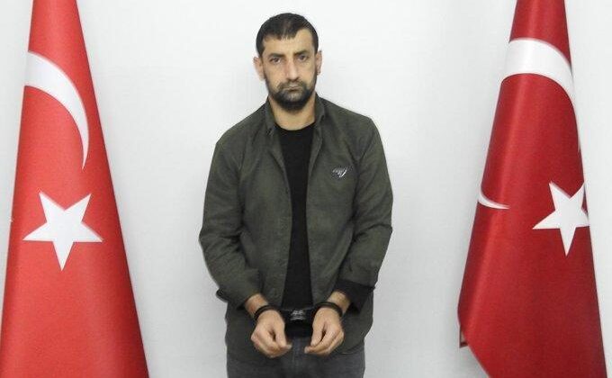 MİT’ten PKK/KCK operasyonu! Serhat Özmen, yurt dışında yakalayarak Türkiye’ye getirildi