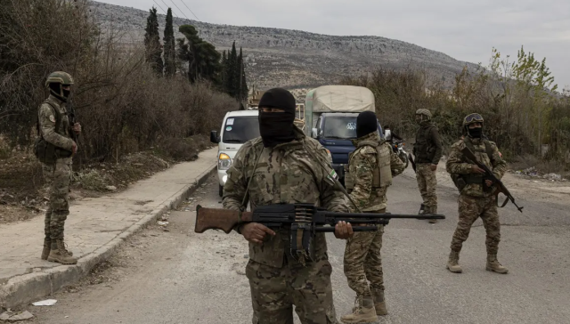 Muhalifler, terör örgütü PKK/YPG kontrolündeki Deyrizor'u kurtardı