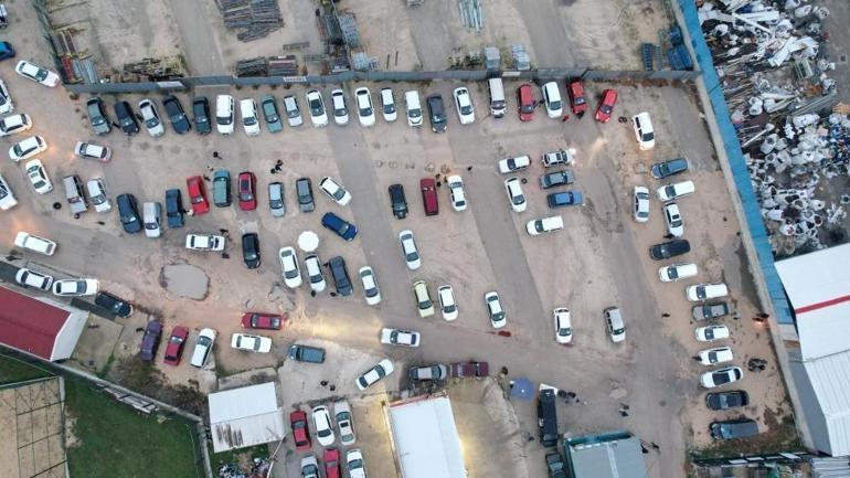 Suriyeliden satılık vasıta Oto pazarlarına akın ettiler