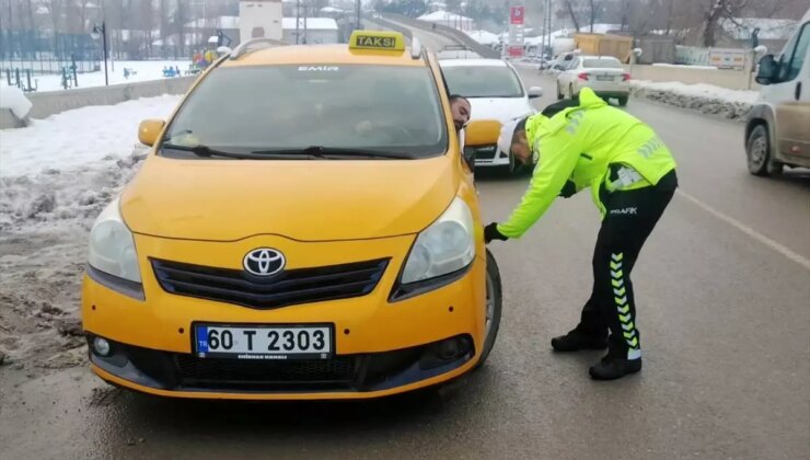 Tokat’ta Kış Lastiği Denetimi Yapıldı